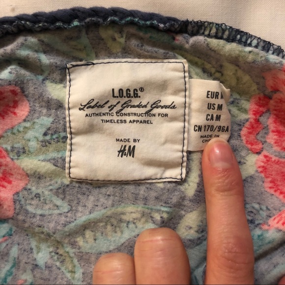 Floral halter top - Picture 4 of 4